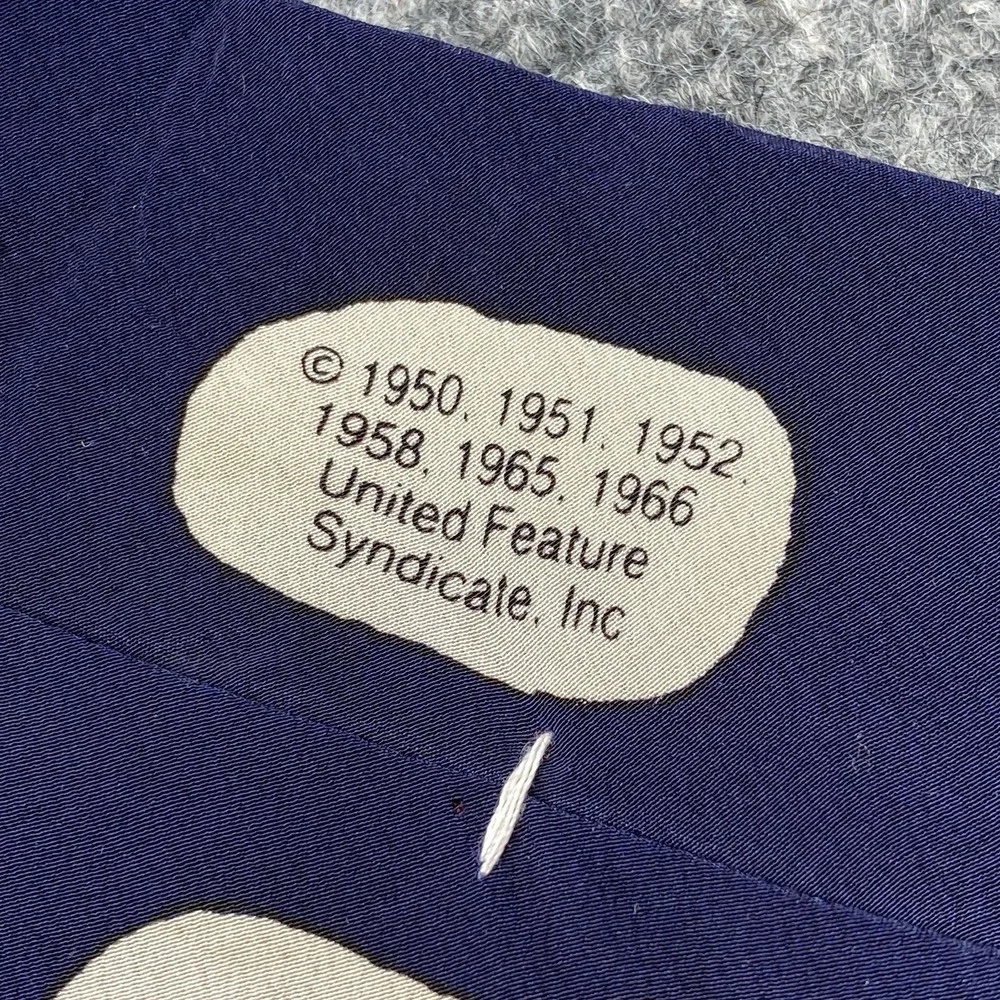 Vintage Peanuts Charlie Brown Snoopy Necktie Navy Holiday Tree Woodstock Retro